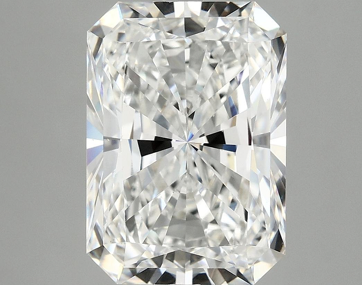 4.18 Carat Radiant Shaped Ideal Cut VS2 IGI Certified Lab Grown Diamond
