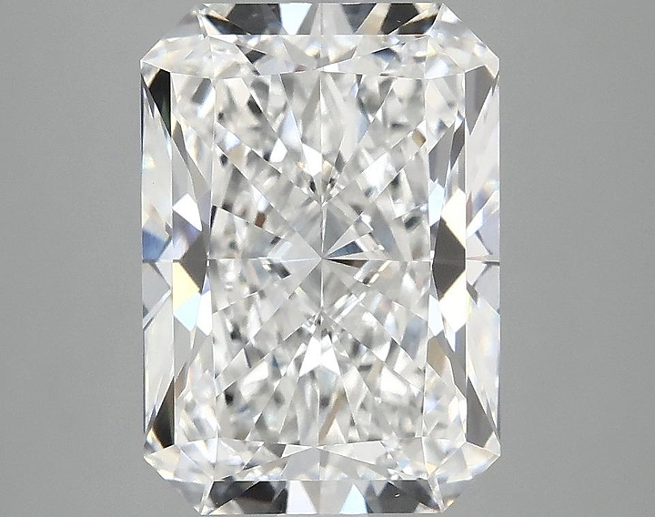 4.06 Carat Radiant Shaped Ideal Cut VVS2 IGI Certified Lab Grown Diamond