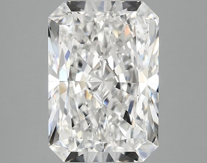 3.02 Carat Radiant Shaped Ideal Cut VVS2 IGI Certified Lab Grown Diamond