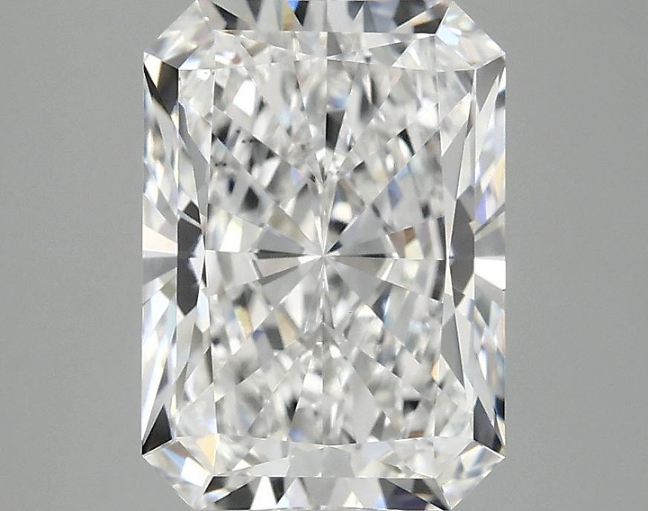 3.1 Carat Radiant Shaped Ideal Cut VS1 IGI Certified Lab Grown Diamond