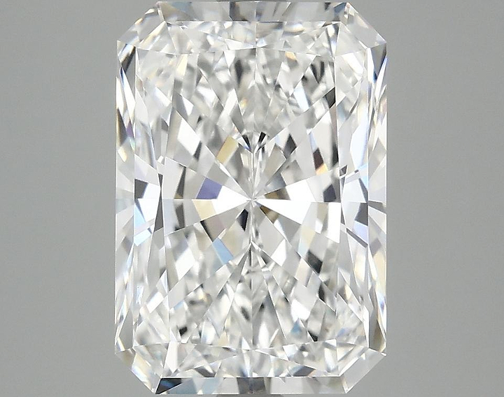 3.84 Carat Radiant Shaped Ideal Cut VVS2 IGI Certified Lab Grown Diamond