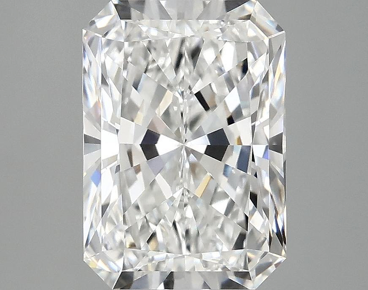 3.08 Carat Radiant Shaped Ideal Cut VVS2 IGI Certified Lab Grown Diamond
