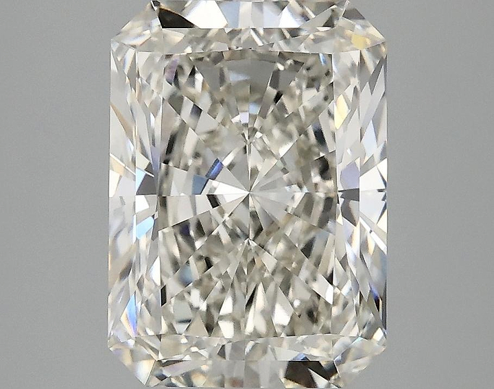 3.1 Carat Radiant Shaped Ideal Cut VVS2 IGI Certified Lab Grown Diamond