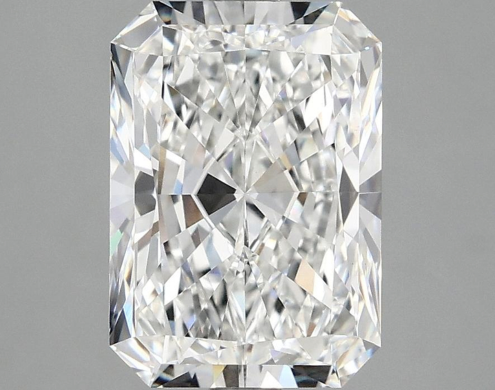 3.1 Carat Radiant Shaped Ideal Cut VVS2 IGI Certified Lab Grown Diamond