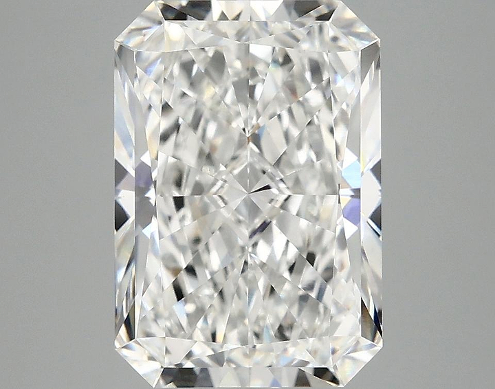 4.16 Carat Radiant Shaped Ideal Cut VVS2 IGI Certified Lab Grown Diamond