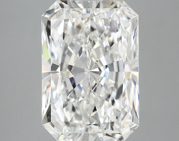 4.01 Carat Radiant Shaped Ideal Cut VVS2 IGI Certified Lab Grown Diamond