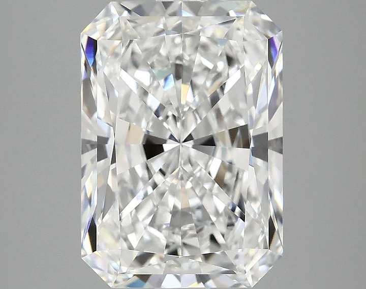 4.07 Carat Radiant Shaped Ideal Cut VVS2 IGI Certified Lab Grown Diamond