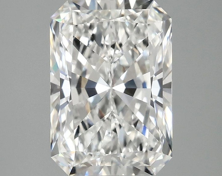 3.1 Carat Radiant Shaped Ideal Cut VVS2 IGI Certified Lab Grown Diamond