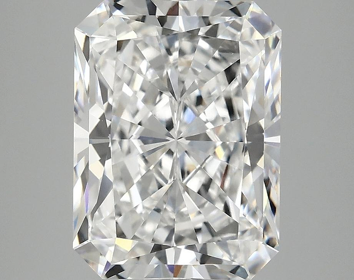 4.0 Carat Radiant Shaped Excellent Cut VVS2 IGI Certified Lab Grown Diamond