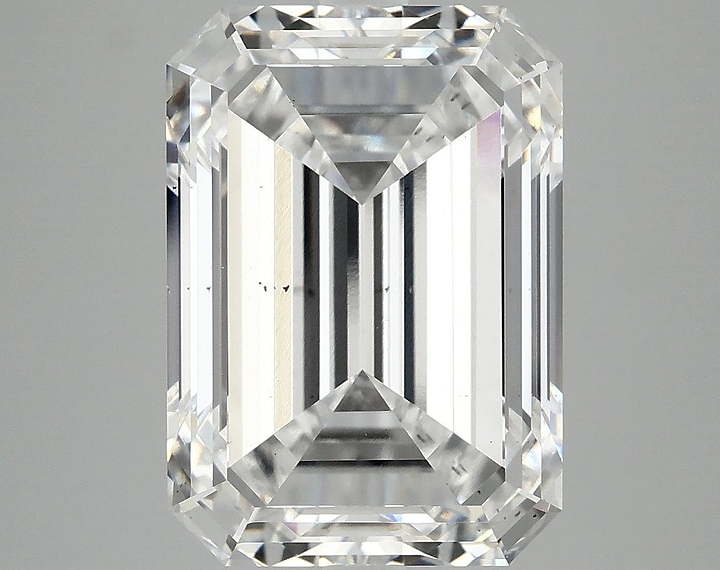 7.72 Carat Emerald Shaped Ideal Cut SI1 IGI Certified Lab Grown Diamond