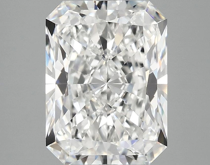 3.09 Carat Radiant Shaped Excellent Cut VVS2 IGI Certified Lab Grown Diamond