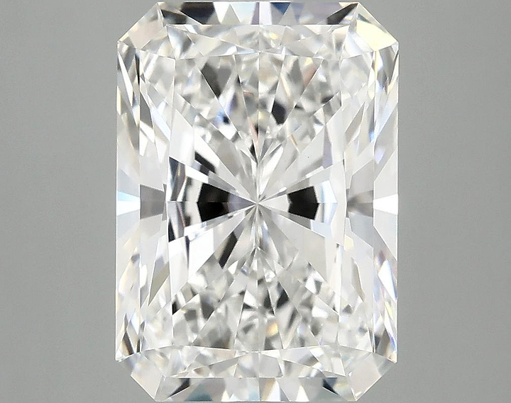 4.05 Carat Radiant Shaped Ideal Cut VVS2 IGI Certified Lab Grown Diamond
