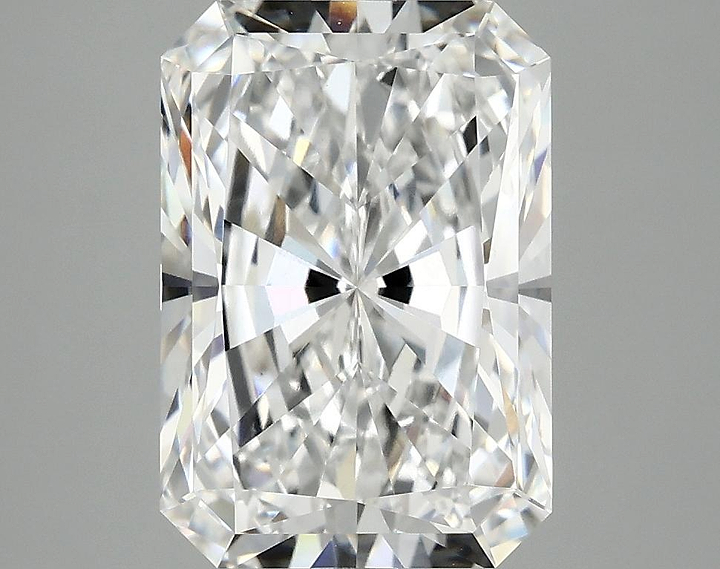 4.1 Carat Radiant Shaped Ideal Cut VVS2 IGI Certified Lab Grown Diamond