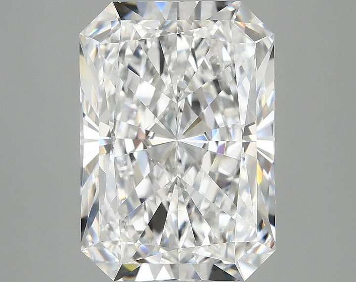 4.07 Carat Radiant Shaped Ideal Cut VS1 IGI Certified Lab Grown Diamond