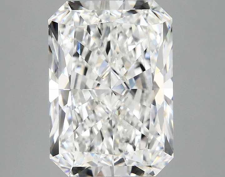 4.8 Carat Radiant Shaped Ideal Cut VVS2 IGI Certified Lab Grown Diamond