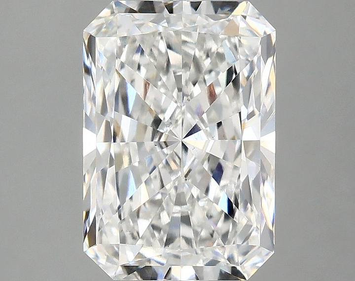 3.02 Carat Radiant Shaped Ideal Cut VS1 IGI Certified Lab Grown Diamond