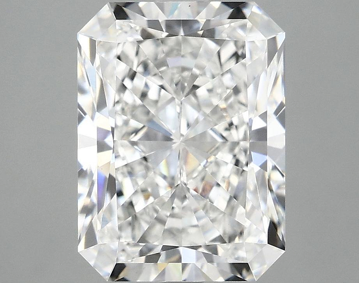 3.96 Carat Radiant Shaped Excellent Cut VS1 IGI Certified Lab Grown Diamond