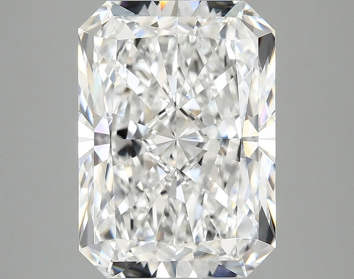 4.06 Carat Radiant Shaped Ideal Cut VVS2 IGI Certified Lab Grown Diamond