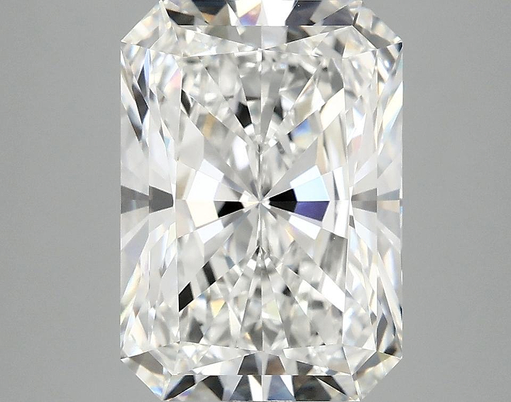 4.09 Carat Radiant Shaped Ideal Cut VVS2 IGI Certified Lab Grown Diamond