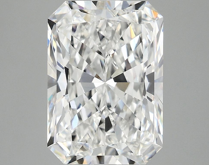 4.07 Carat Radiant Shaped Ideal Cut VVS2 IGI Certified Lab Grown Diamond