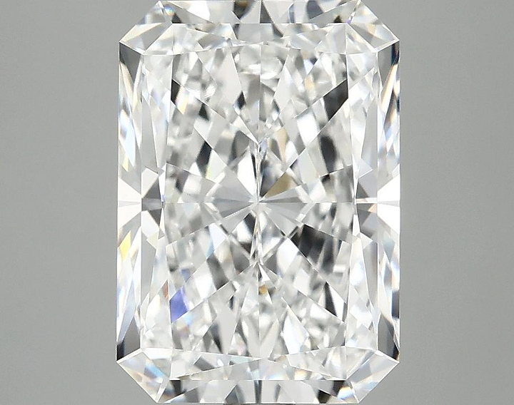 4.04 Carat Radiant Shaped Ideal Cut VS1 IGI Certified Lab Grown Diamond