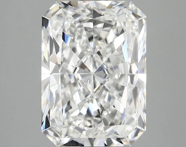3.07 Carat Radiant Shaped Excellent Cut VVS2 IGI Certified Lab Grown Diamond