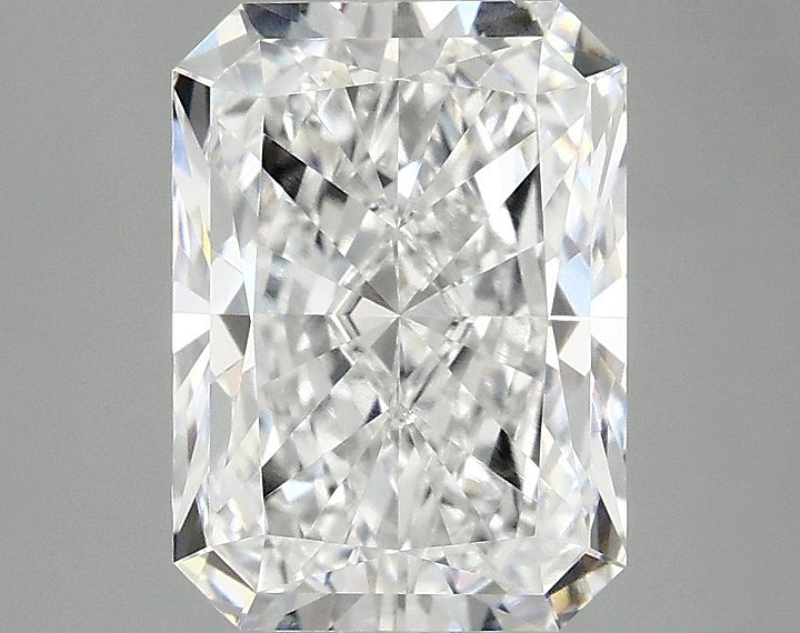 3.08 Carat Radiant Shaped Excellent Cut VVS2 IGI Certified Lab Grown Diamond