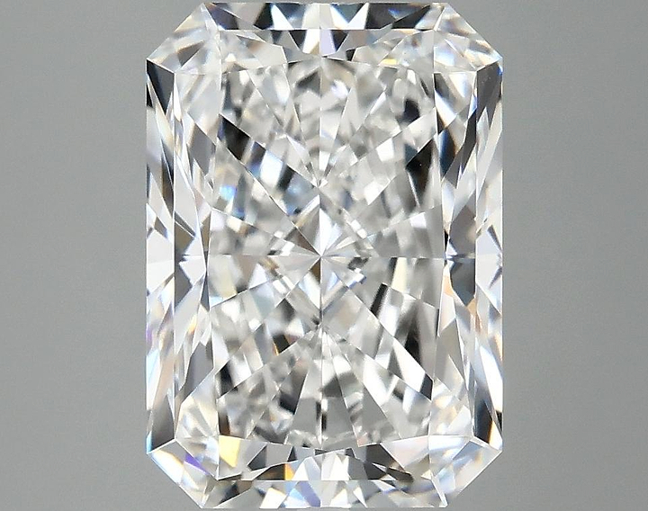 4.05 Carat Radiant Shaped Ideal Cut VVS2 IGI Certified Lab Grown Diamond