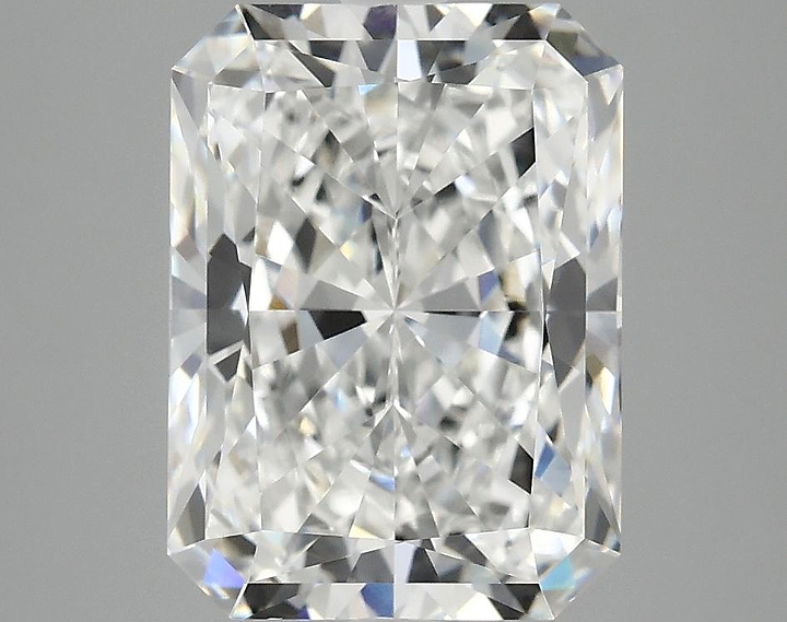 4.05 Carat Radiant Shaped Excellent Cut VVS2 IGI Certified Lab Grown Diamond