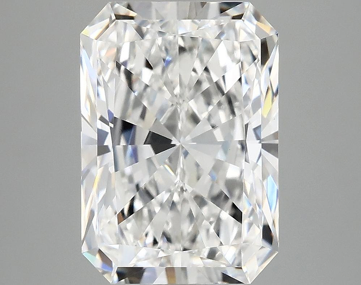 4.18 Carat Radiant Shaped Ideal Cut VVS2 IGI Certified Lab Grown Diamond