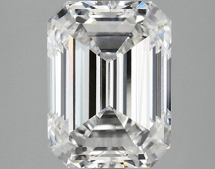 3.0 Carat Emerald Shaped Excellent Cut VVS2 IGI Certified Lab Grown Diamond