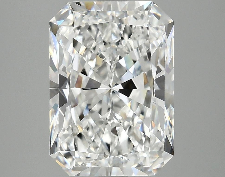 4.07 Carat Radiant Shaped Ideal Cut VVS2 IGI Certified Lab Grown Diamond