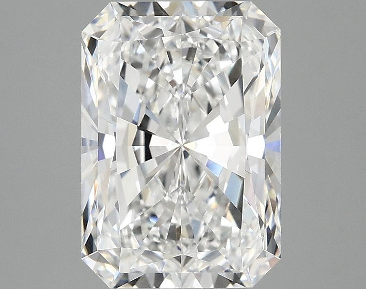 3.08 Carat Radiant Shaped Ideal Cut VVS2 IGI Certified Lab Grown Diamond