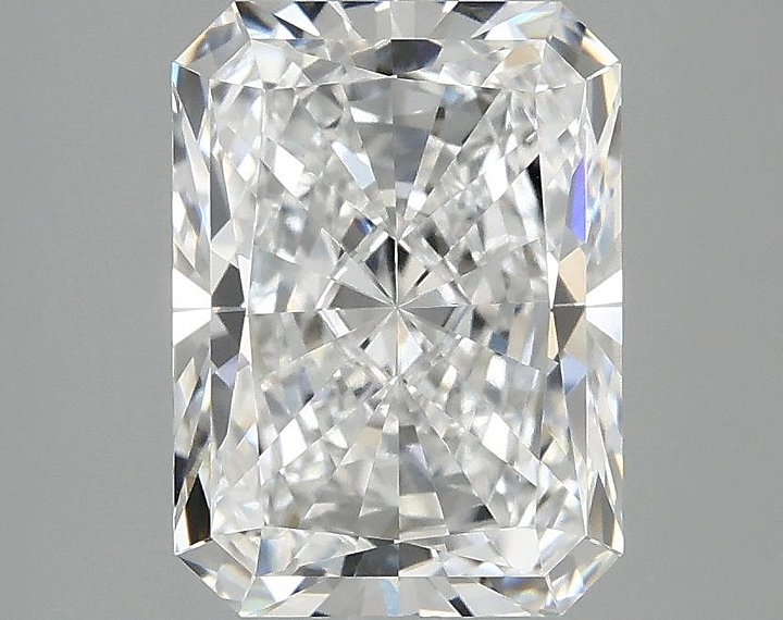 2.97 Carat Radiant Shaped Excellent Cut VVS2 IGI Certified Lab Grown Diamond