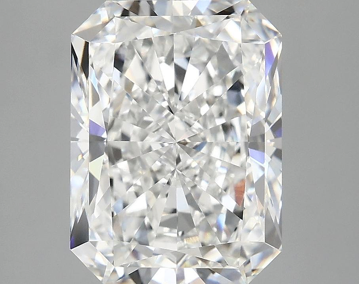 3.94 Carat Radiant Shaped Excellent Cut VVS2 IGI Certified Lab Grown Diamond