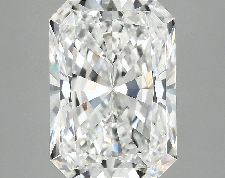4.1 Carat Radiant Shaped Ideal Cut VVS2 IGI Certified Lab Grown Diamond