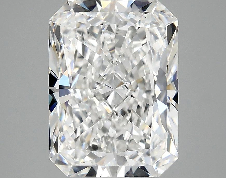 3.1 Carat Radiant Shaped Excellent Cut VS1 IGI Certified Lab Grown Diamond