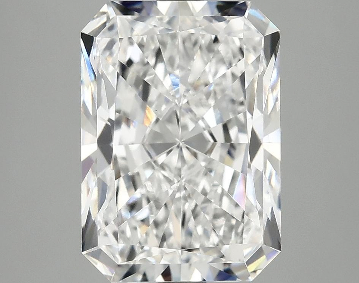 4.12 Carat Radiant Shaped Ideal Cut VVS2 IGI Certified Lab Grown Diamond