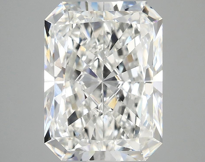 3.81 Carat Radiant Shaped Excellent Cut VVS2 IGI Certified Lab Grown Diamond