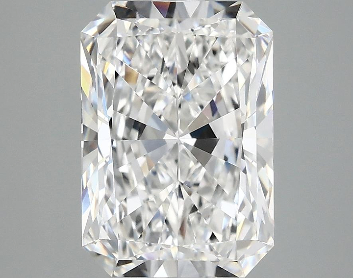 3.08 Carat Radiant Shaped Ideal Cut VVS2 IGI Certified Lab Grown Diamond