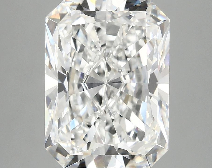 4.06 Carat Radiant Shaped Excellent Cut VVS2 IGI Certified Lab Grown Diamond