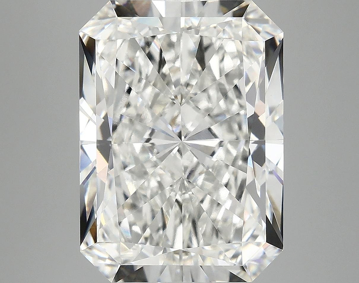 7.87 Carat Radiant Shaped Excellent Cut VVS2 IGI Certified Lab Grown Diamond