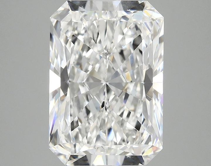 4.1 Carat Radiant Shaped Ideal Cut VVS2 IGI Certified Lab Grown Diamond