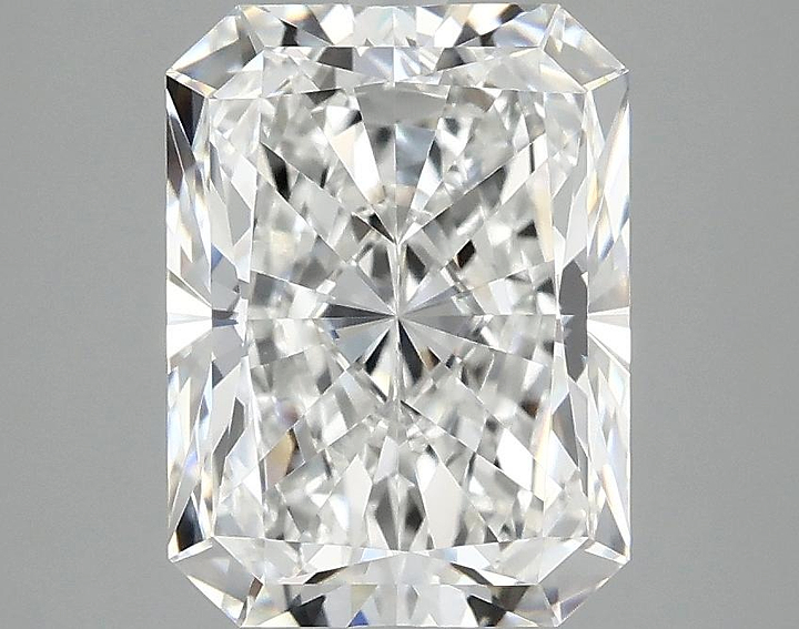 3.07 Carat Radiant Shaped Excellent Cut VVS2 IGI Certified Lab Grown Diamond