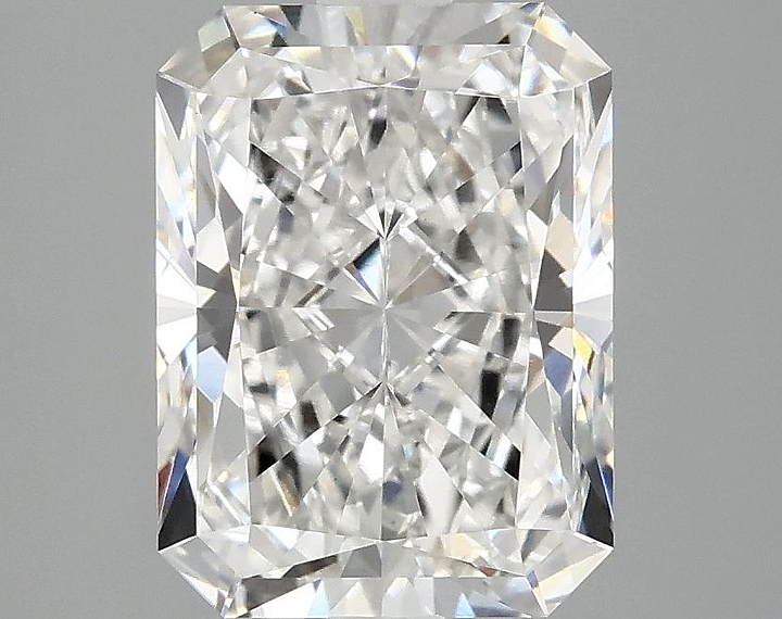 2.98 Carat Radiant Shaped Excellent Cut VVS2 IGI Certified Lab Grown Diamond