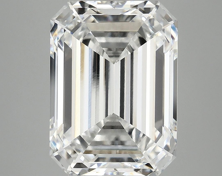 7.16 Carat Emerald Shaped Excellent Cut VVS2 IGI Certified Lab Grown Diamond