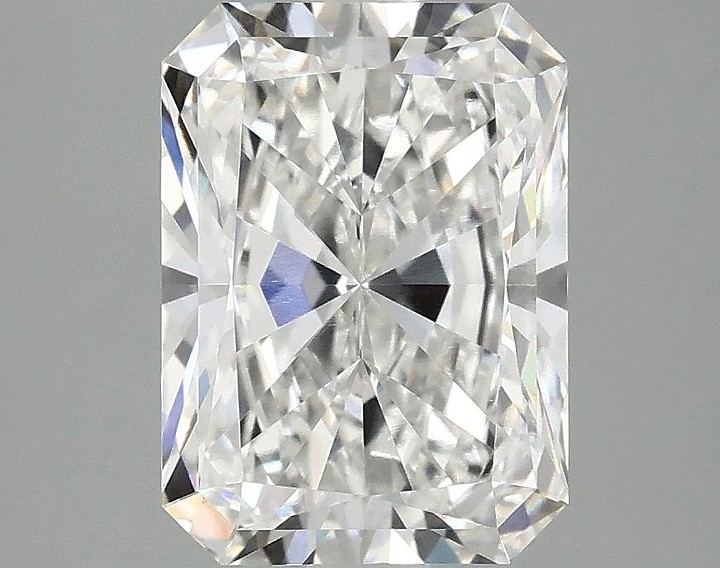 3.1 Carat Radiant Shaped Excellent Cut VS1 IGI Certified Lab Grown Diamond
