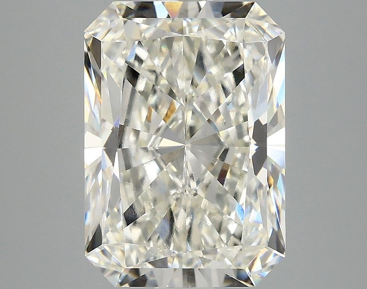 4.1 Carat Radiant Shaped Ideal Cut VVS2 IGI Certified Lab Grown Diamond