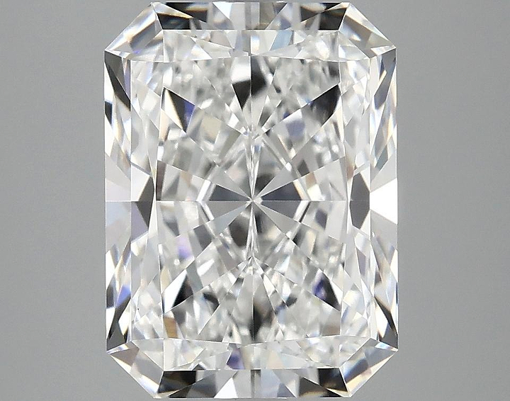 4.09 Carat Radiant Shaped Excellent Cut VVS2 IGI Certified Lab Grown Diamond