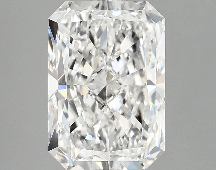 3.0 Carat Radiant Shaped Ideal Cut VVS2 IGI Certified Lab Grown Diamond